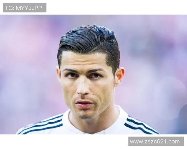 欧美男足球明星侧脸魅力展现与风采分析