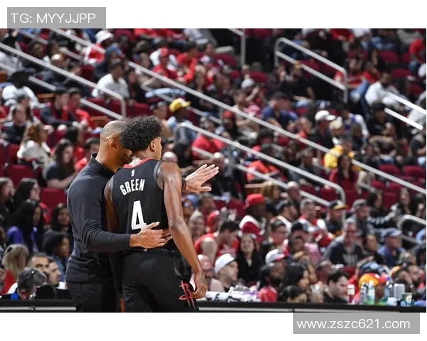 杰登艾维的崛起之路：从大学明星到NBA新星的奋斗历程